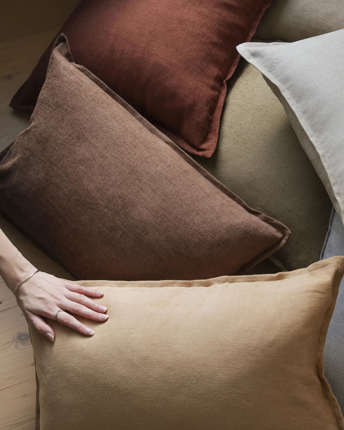 fiore vintage linen