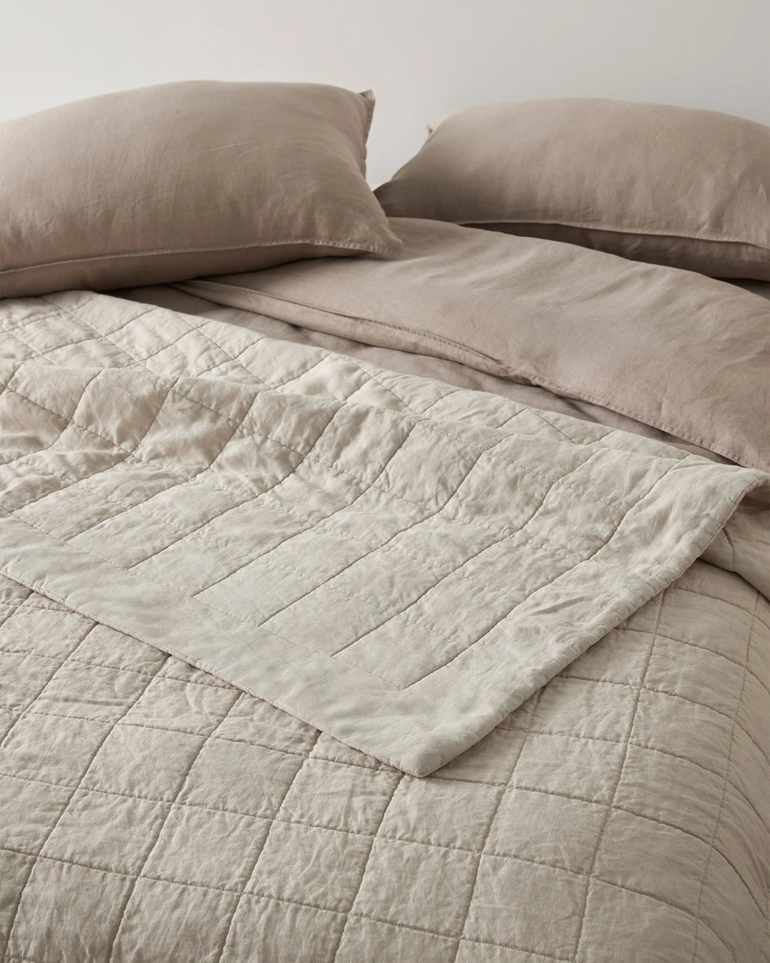 Ravello Coverlet Bone