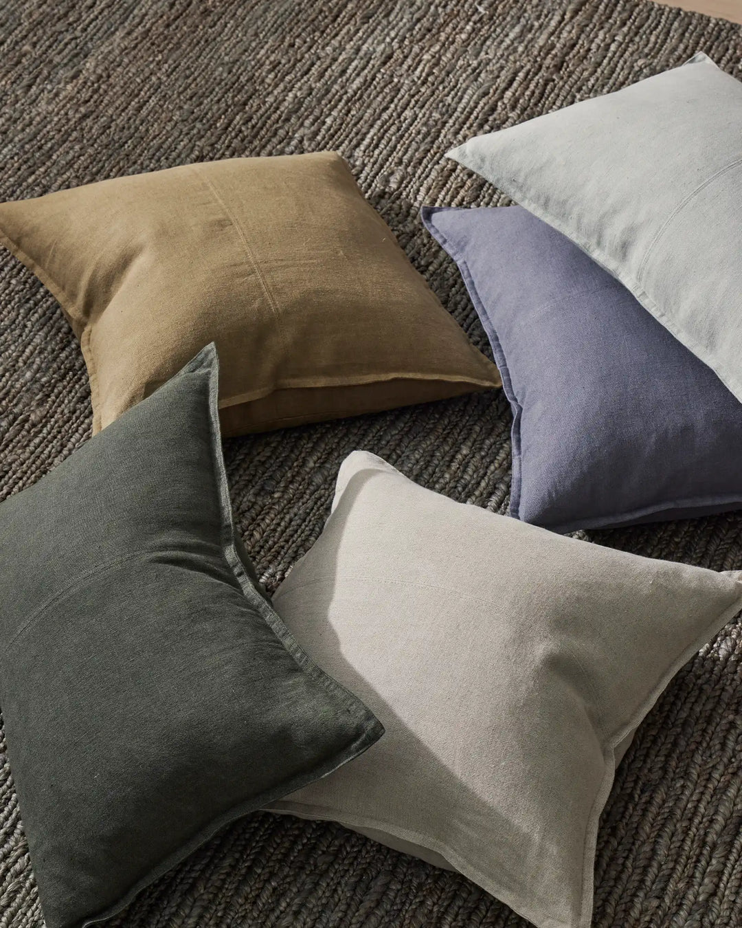como: 60cm square cushions