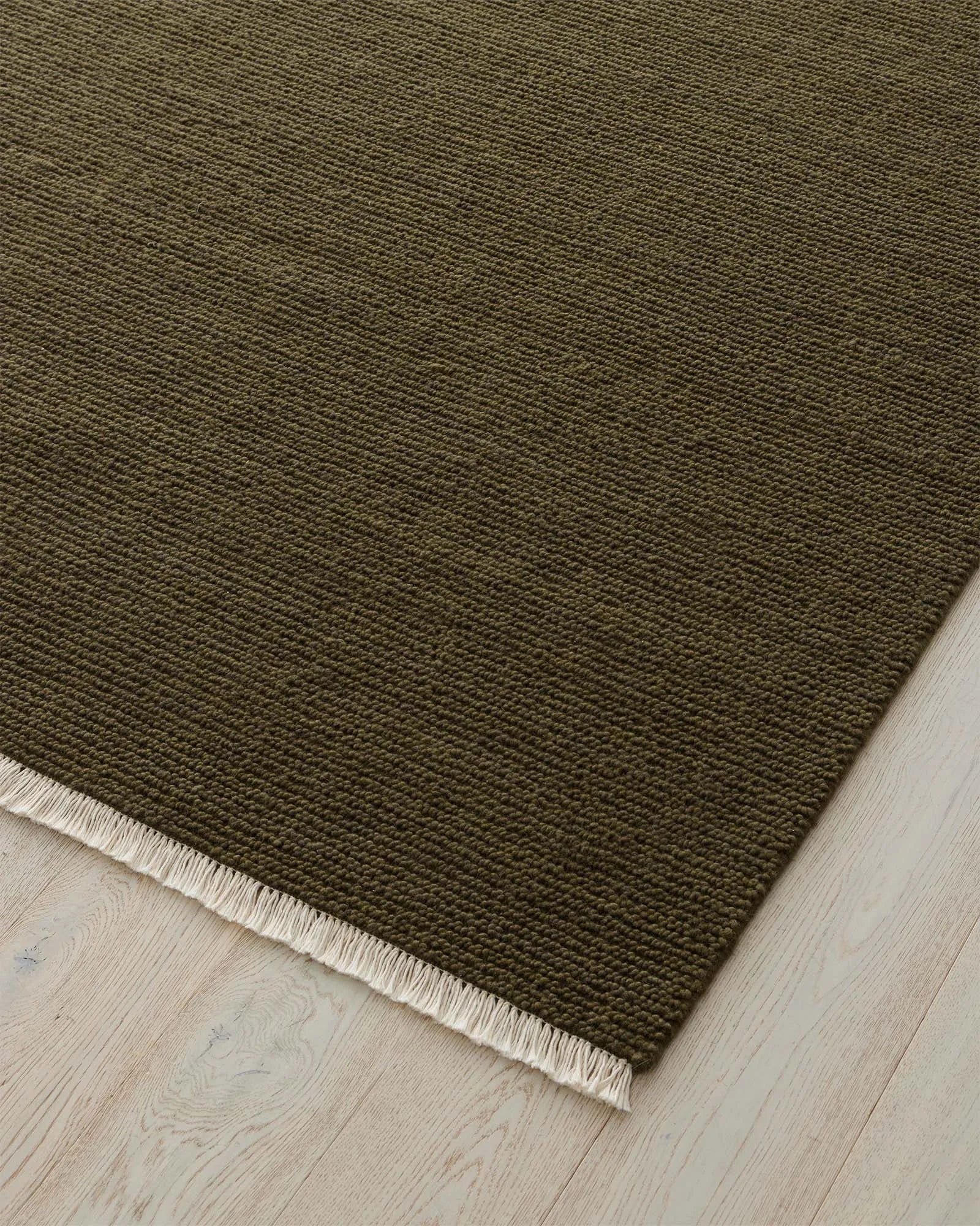 Fabien Moss textured wool rug with chunky loop pile and cream fringe detail, 2m x 3m, by Weave Home